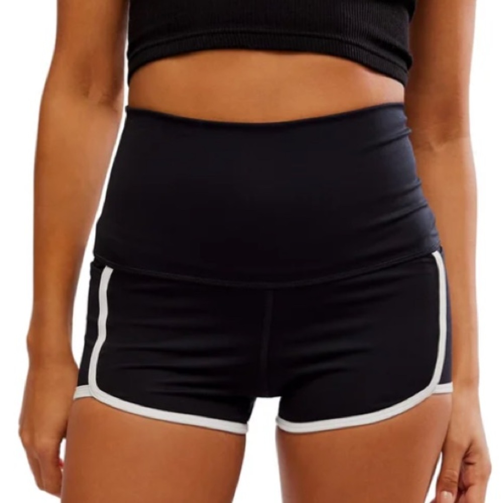 FP Movement by FREE PEOPLE Island Time Short - BLACK COMBO
